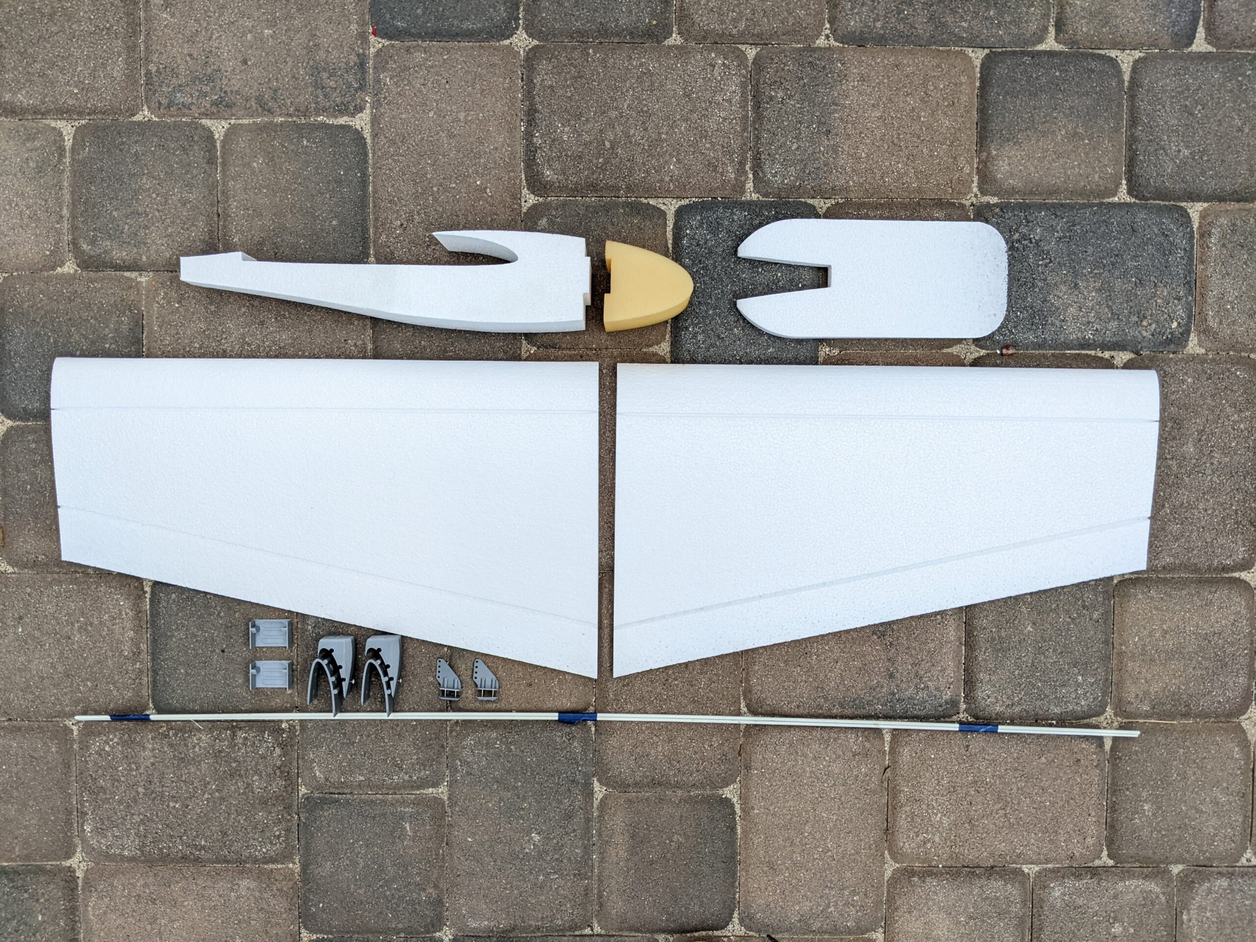 Sandpiper Airplane Kit | Kwadyote